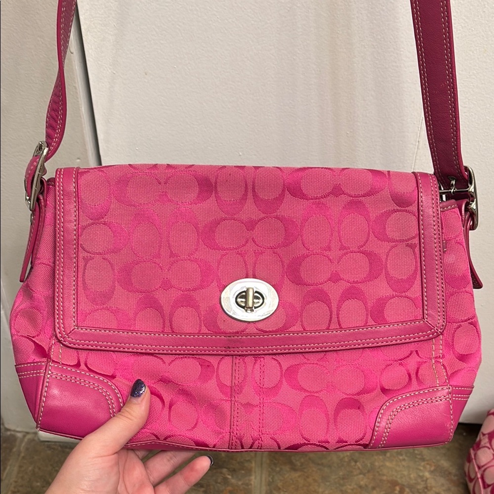 Vintage Coach Pink Hampton Shoulder Bag
